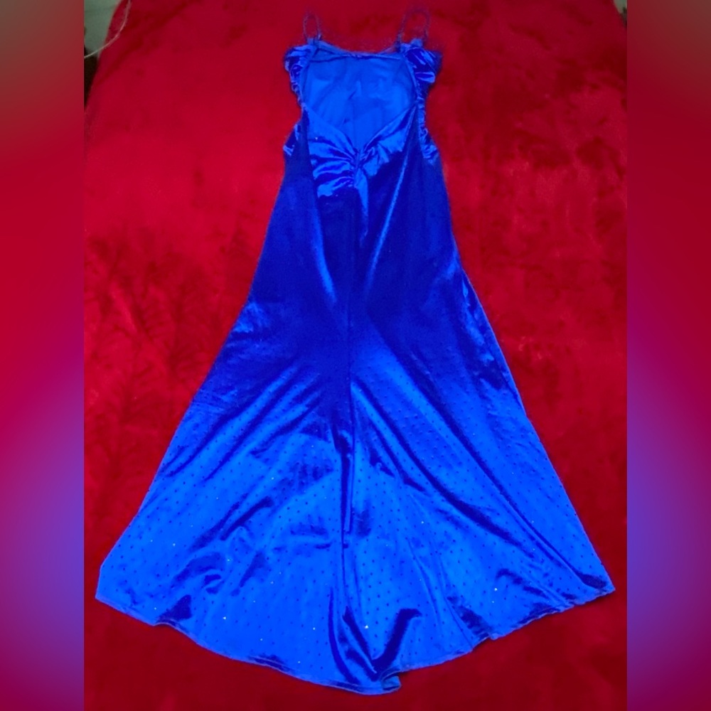 SZ 15 Like New Wore Once Beautiful Blue Subtle Sequins beautiful detail Vibrant! - Picture 11 of 16
